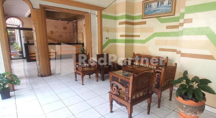 Oyo 3956 Hotel Palem 2 Syariah Malang Ngoại thất bức ảnh